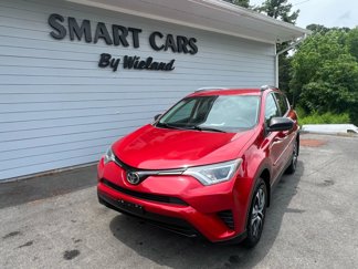Used 2017 Toyota RAV4 LE image 1