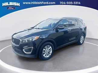 Used 2016 Kia Sorento LX image 1
