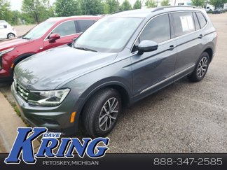 Used 2020 Volkswagen Tiguan SE image 1