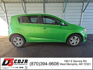 Used 2015 Chevrolet Sonic LT image 1
