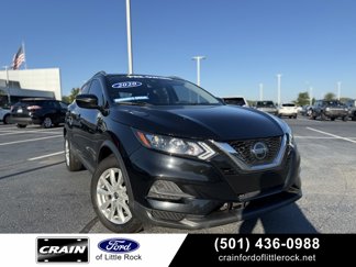 Used 2020 Nissan Rogue Sport SV video 1