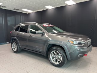 Used 2020 Jeep Cherokee Trailhawk image 1