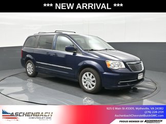 Used 2016 Chrysler Town & Country Touring image 1