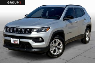 New 2025 Jeep Compass Latitude image 1
