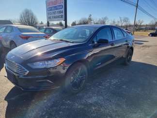 Used 2018 Ford Fusion SE image 1