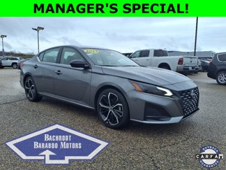 Used 2023 Nissan Altima 2.5 SR image 1