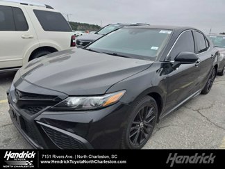 Used 2021 Toyota Camry SE image 1