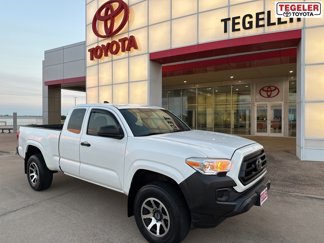 Used 2020 Toyota Tacoma SR image 1