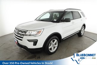 Used 2018 Ford Explorer XLT image 1