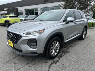 Used 2020 Hyundai Santa Fe SE image 1