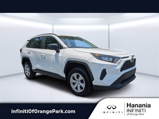 Used 2019 Toyota RAV4 LE image 1