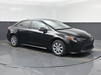 Used 2022 Toyota Corolla LE image 1