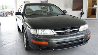 Used 1998 Nissan Maxima SE image 1