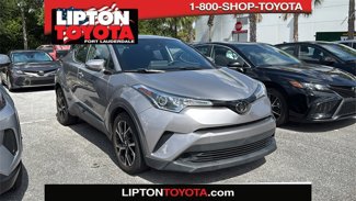 Used 2019 Toyota C-HR XLE image 1
