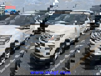 Used 2019 Ford Explorer XLT w/ Class III Trailer Tow Package image 1