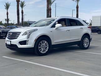 Used 2017 Cadillac XT5 FWD w/ LPO, Wheel Lock Package image 1