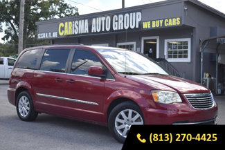 Used 2014 Chrysler Town & Country Touring image 1