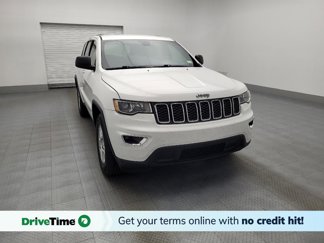 Used 2017 Jeep Grand Cherokee Laredo image 1