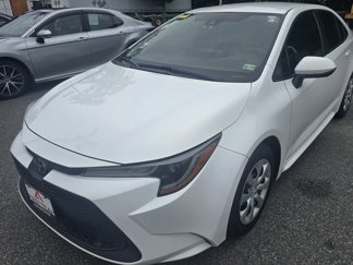 Used 2022 Toyota Corolla LE image 1