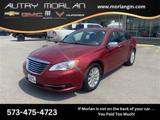 Used 2013 Chrysler 200 Limited image 1