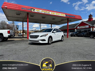Used 2017 Hyundai Sonata SE image 1