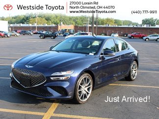 Used 2023 Genesis G70 2.0T image 1
