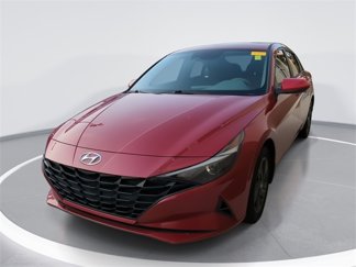 Certified 2022 Hyundai Elantra SEL w/ Preferred Accessory Package image 1