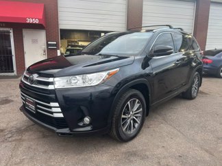Used 2017 Toyota Highlander XLE image 1