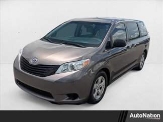 Used 2016 Toyota Sienna L image 1