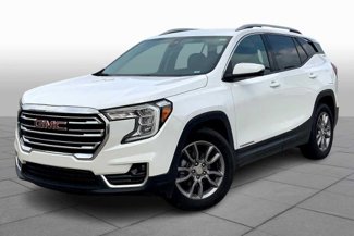 Used 2024 GMC Terrain SLT image 1