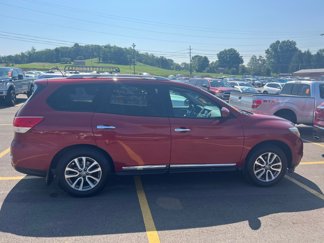 Used 2013 Nissan Pathfinder SL image 1