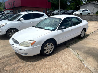 Used 2006 Ford Taurus SE image 1