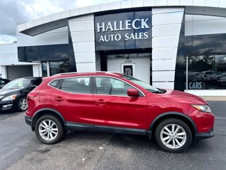 Used 2018 Nissan Rogue Sport SV image 1