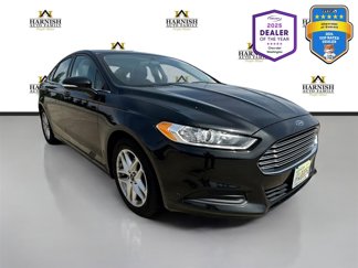 Used 2015 Ford Fusion SE image 1