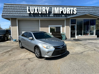 Used 2017 Toyota Camry XLE w/ Moonroof Package image 1