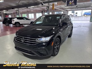 Used 2024 Volkswagen Tiguan SE image 1