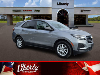 Used 2023 Chevrolet Equinox LS w/ LS Convenience Package image 1