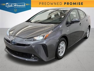 Used 2022 Toyota Prius LE image 1