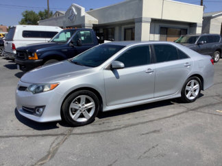 Used 2013 Toyota Camry SE image 1