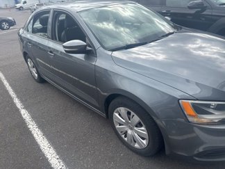 Used 2014 Volkswagen Jetta SE image 1