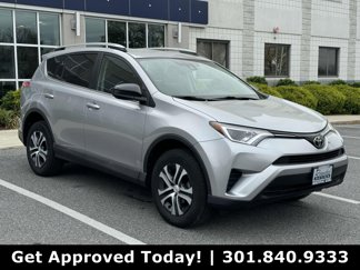 Used 2017 Toyota RAV4 LE image 1
