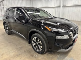 Used 2023 Nissan Rogue SV image 1