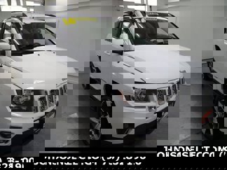 Used 2016 Jeep Compass High Altitude image 1