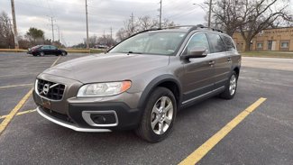 Used 2010 Volvo XC70 3.2 image 1