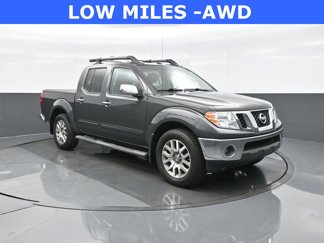 Used 2011 Nissan Frontier SL image 1