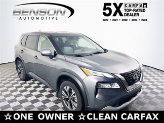 Used 2021 Nissan Rogue SV image 1