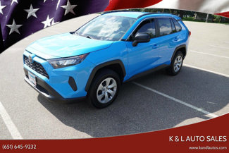 Used 2020 Toyota RAV4 LE image 1