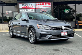 Used 2017 Volkswagen Passat 1.8T R-Line image 1