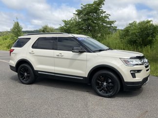 Used 2018 Ford Explorer XLT w/ Equipment Group 201A image 1