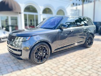 Used 2023 Land Rover Range Rover Long Wheelbase SE image 1